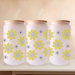 Smiley Daisies Can Glass, Daisy with smiley center iced coffee glass, Cheerful daisy cup, Happy daisy glass