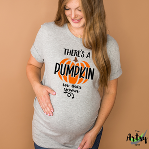 There's a Pumpkin in this oven shirt, Halloween maternity shirt, Halloween pregnancy shirt, Maternity Halloween shirt, funny maternity shirt, Maternity Halloween costume, fall baby announcement shirt, baby reveal shirt for Halloween