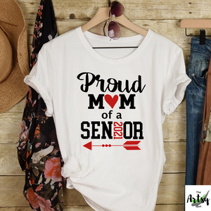 Proud mom of a 2021 senior shirt, mom of a graduate t-shirt senior mom shirt, 2021 graduation t-shirt 