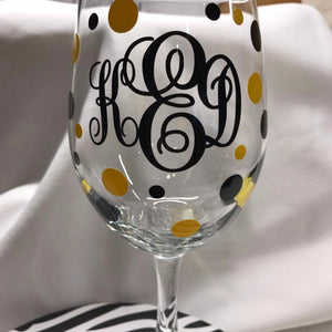 monogram wine glass with polka dots, personalized wine glass is a great gift for a friend